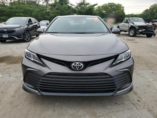 2022 Toyota Camry LE