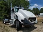 2006 Freightliner Conventional Columbia