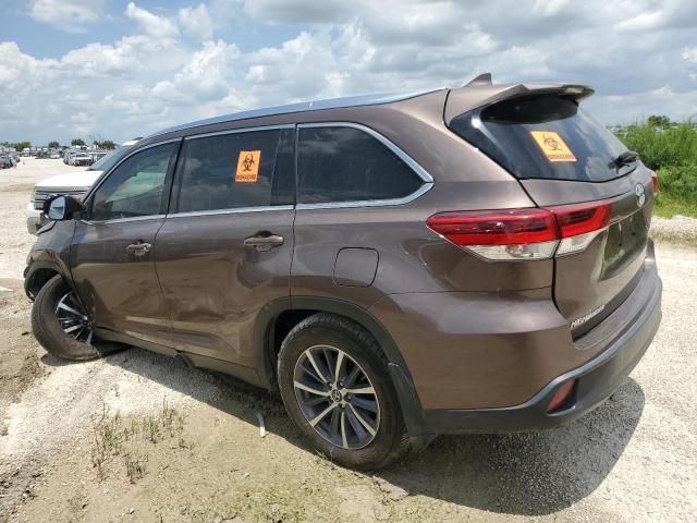 2019 Toyota Highlander SE