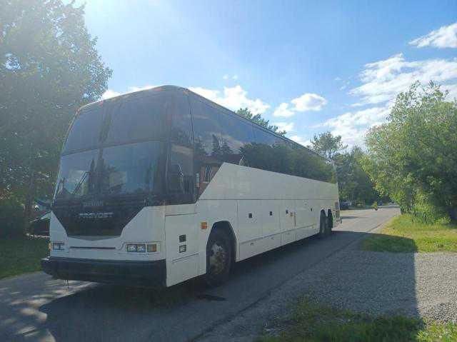 2000 Prevost Bus