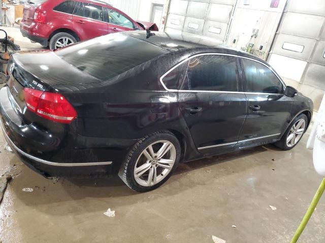 2013 Volkswagen Passat SEL