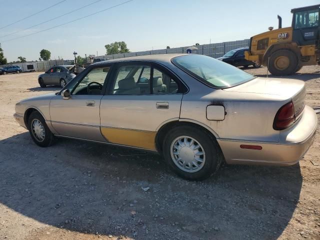 1999 Oldsmobile 88 Base