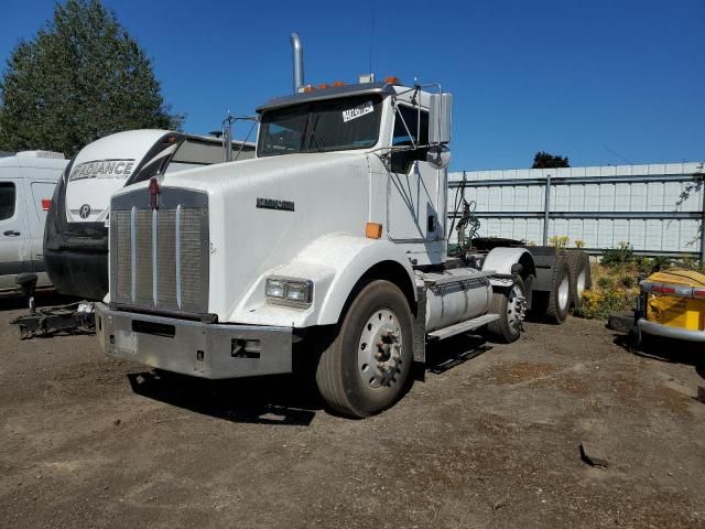 2012 Kenworth Construction T800