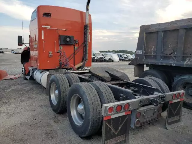 2012 Kenworth Construction T660