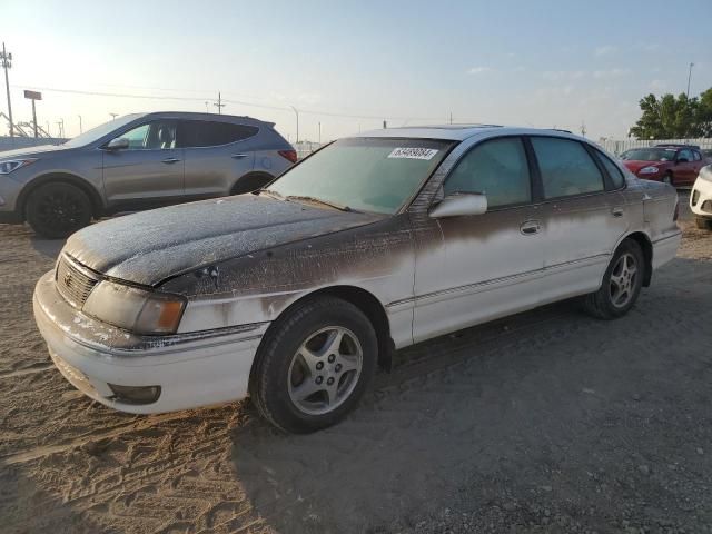 1999 Toyota Avalon XL