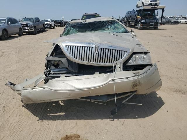 2008 Lincoln Town Car Signature Limited