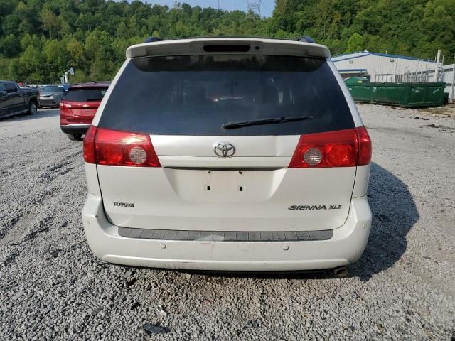 2007 Toyota Sienna XLE