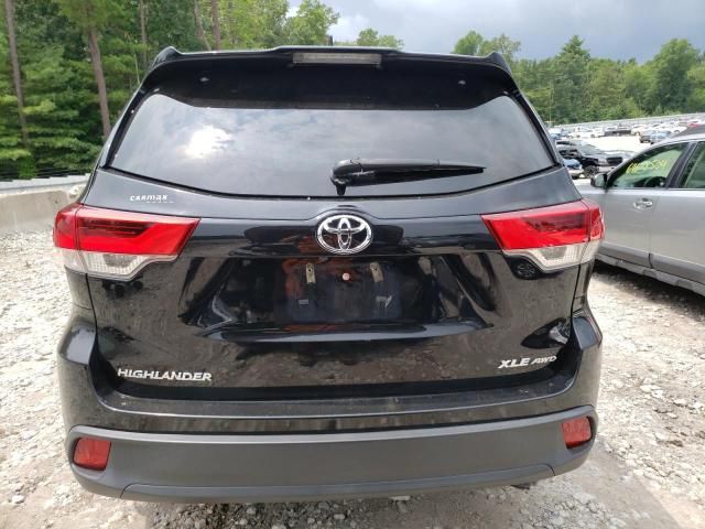 2017 Toyota Highlander SE