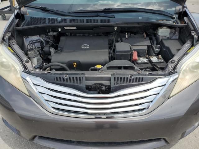 2012 Toyota Sienna XLE