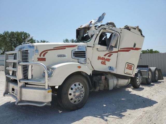 2018 Freightliner 122SD