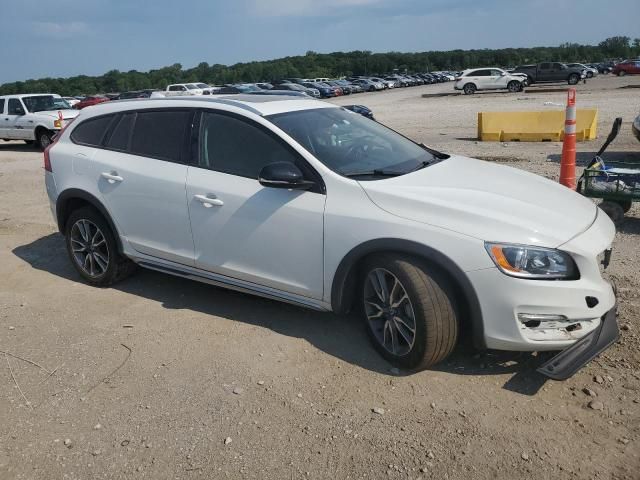 2018 Volvo V60 Cross Country Premier