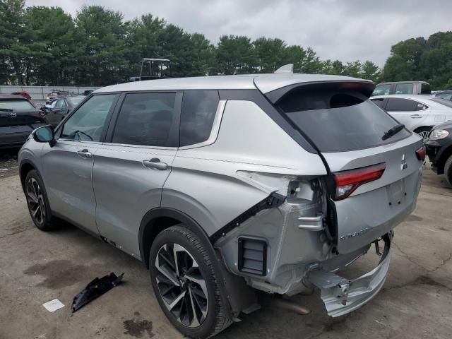 2023 Mitsubishi Outlander SE