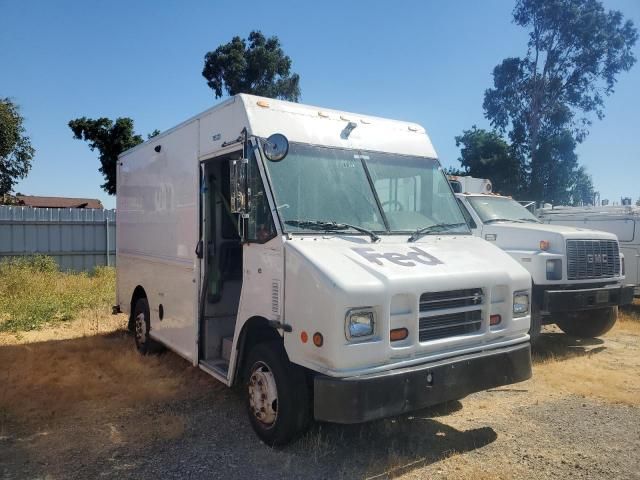 2005 Freightliner Chassis M Line WALK-IN Van