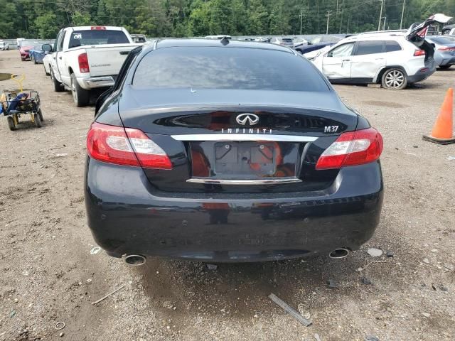 2013 Infiniti M37