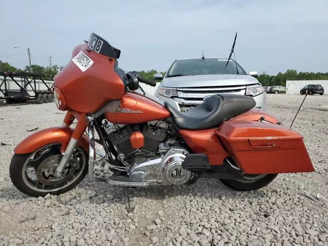 2011 Harley-Davidson Flhx