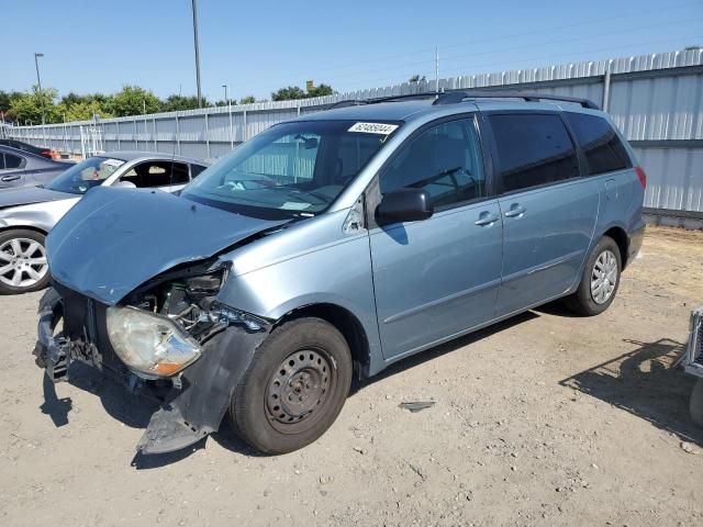 2009 Toyota Sienna CE