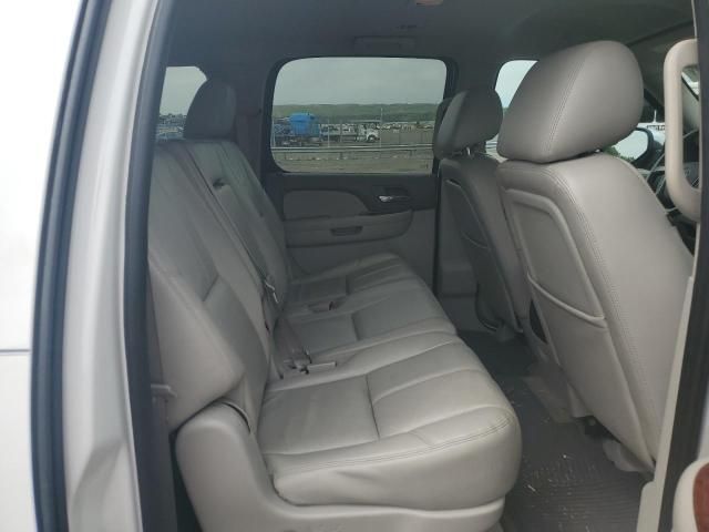 2012 GMC Yukon XL K2500 SLT