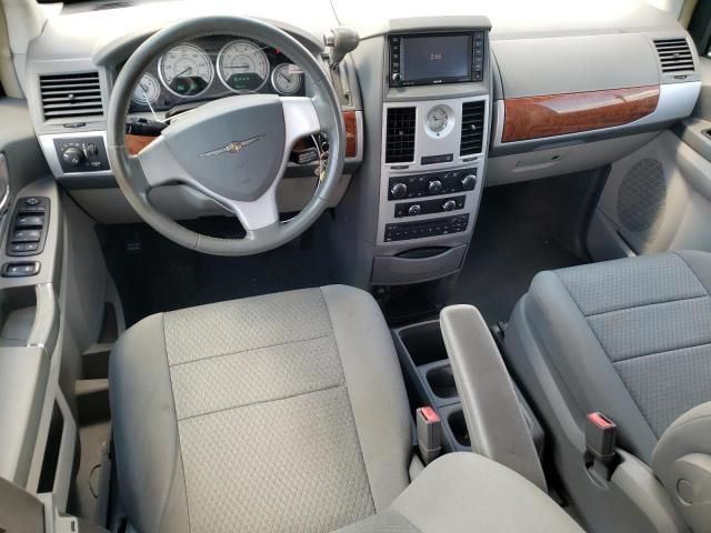 2009 Chrysler Town & Country Touring