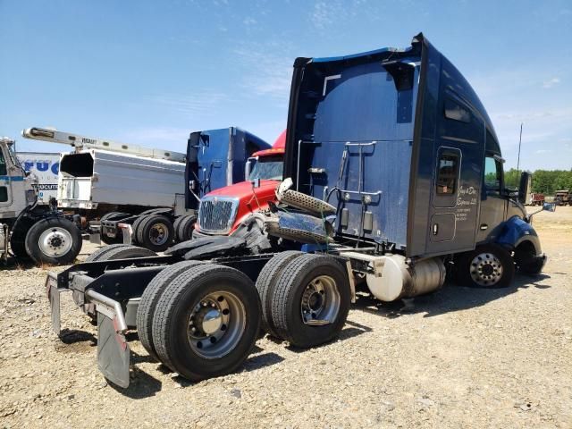 2019 Kenworth Construction T680