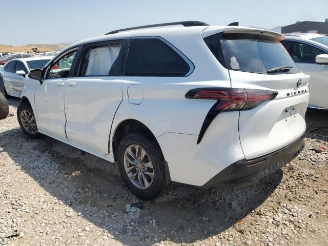 2021 Toyota Sienna LE