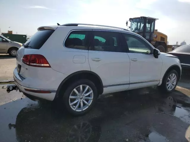 2017 Volkswagen Touareg Sport