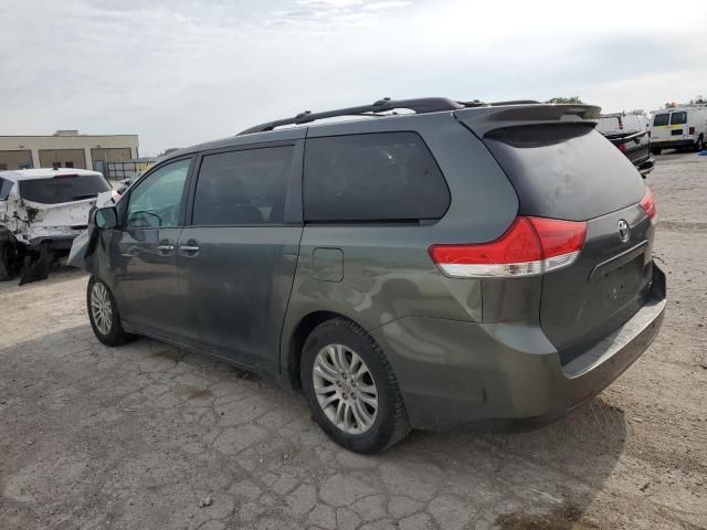 2013 Toyota Sienna XLE