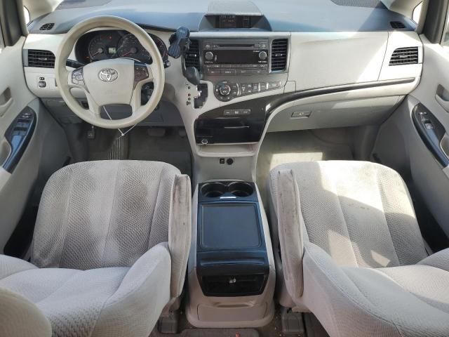 2014 Toyota Sienna LE