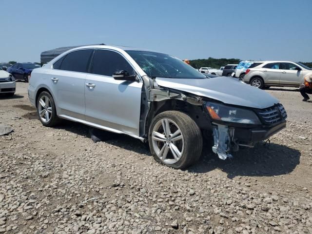 2013 Volkswagen Passat SEL