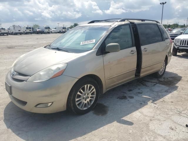 2008 Toyota Sienna XLE