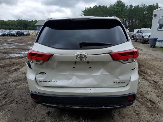 2019 Toyota Highlander SE