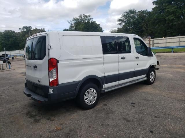 2018 Ford Transit T-250