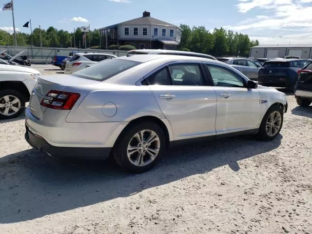 2017 Ford Taurus SE