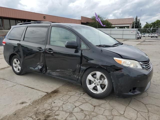 2014 Toyota Sienna LE