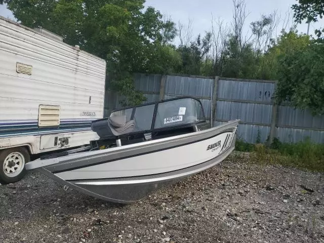 2021 Smokercraft Boat