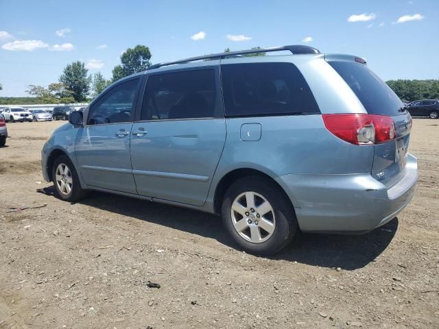 2009 Toyota Sienna CE