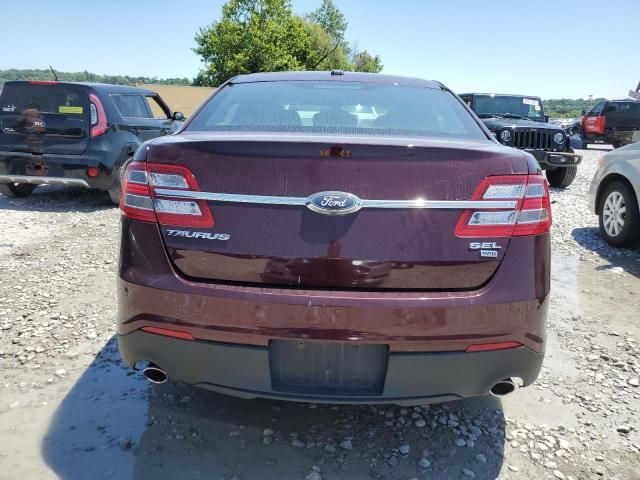 2018 Ford Taurus SEL