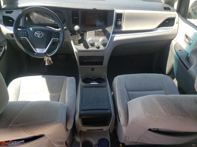 2015 Toyota Sienna LE