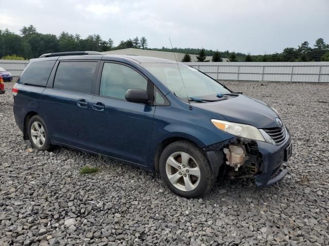 2011 Toyota Sienna LE