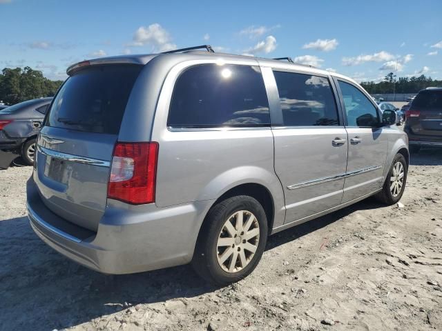 2016 Chrysler Town & Country Touring