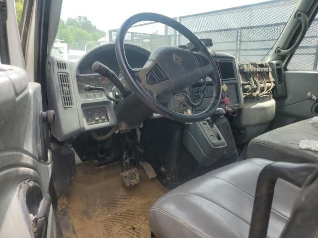 2004 International 4000 4400