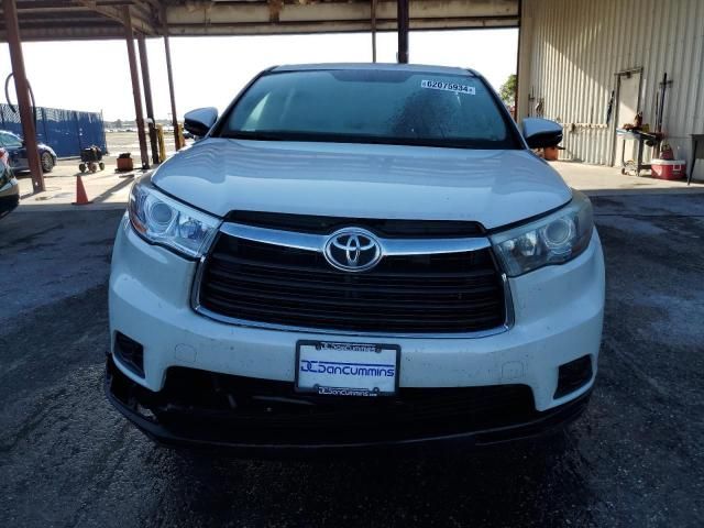 2016 Toyota Highlander LE