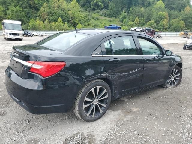 2013 Chrysler 200 Touring