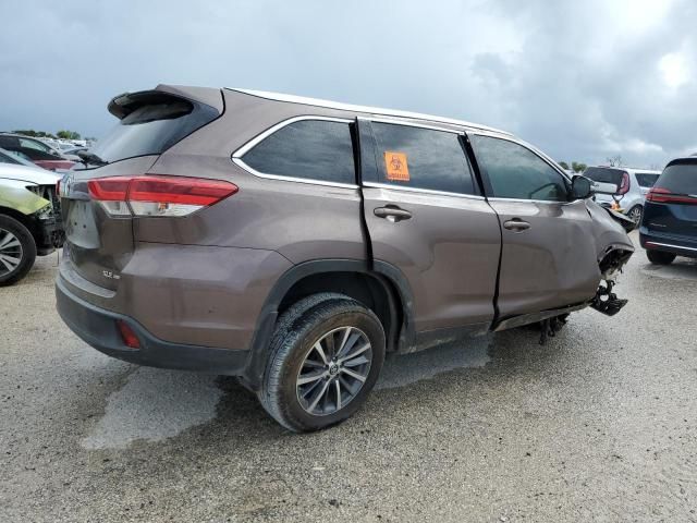 2019 Toyota Highlander SE