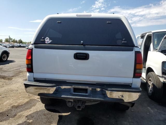 2004 GMC Sierra K2500 Heavy Duty