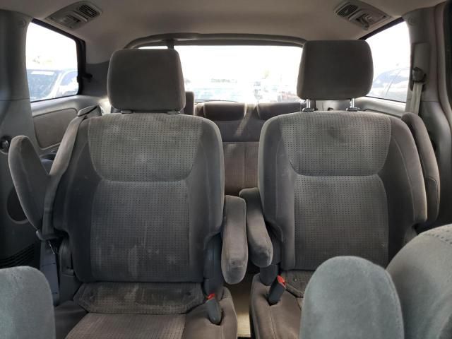 2008 Toyota Sienna LE