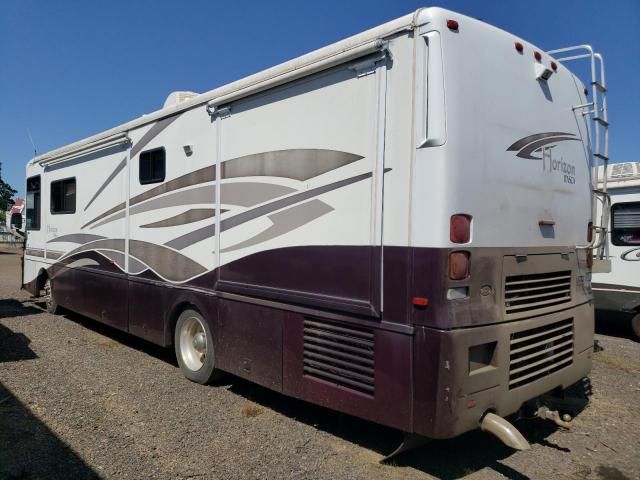 2000 Winnebago 2000 Freightliner Chassis X Line Motor Home