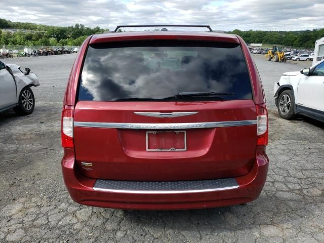 2016 Chrysler Town & Country Touring