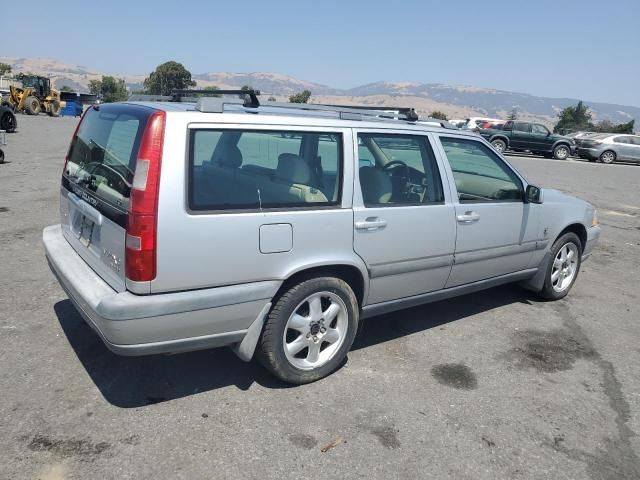 2000 Volvo V70 XC