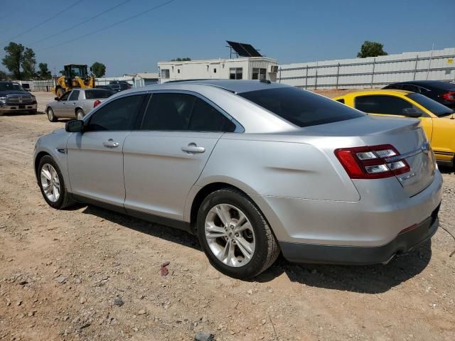 2015 Ford Taurus SE