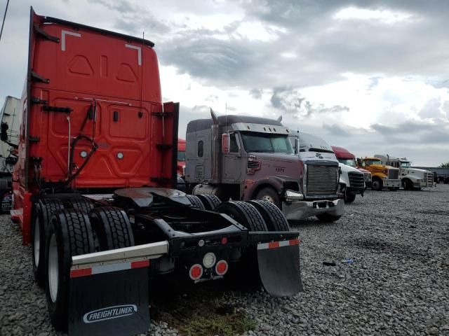 2022 Freightliner Cascadia 126